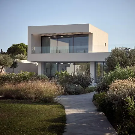 Butterflies Luxury Estate Villa *