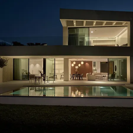 Villa Butterflies Luxury Estate Plános