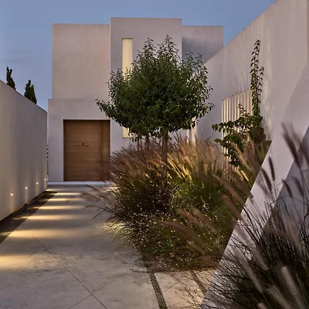 Butterflies Luxury Estate Villa *